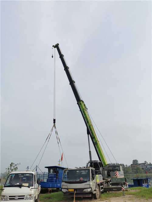 秦淮区桥梁建设吊装案例